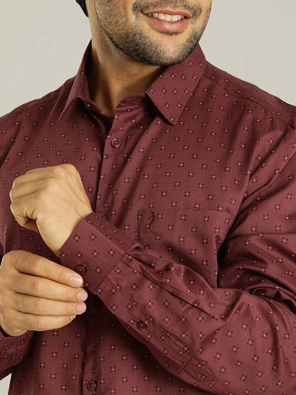 Indian Terrain Men's Slim Fit Full Sleeve All Over Print Maroon Shirt